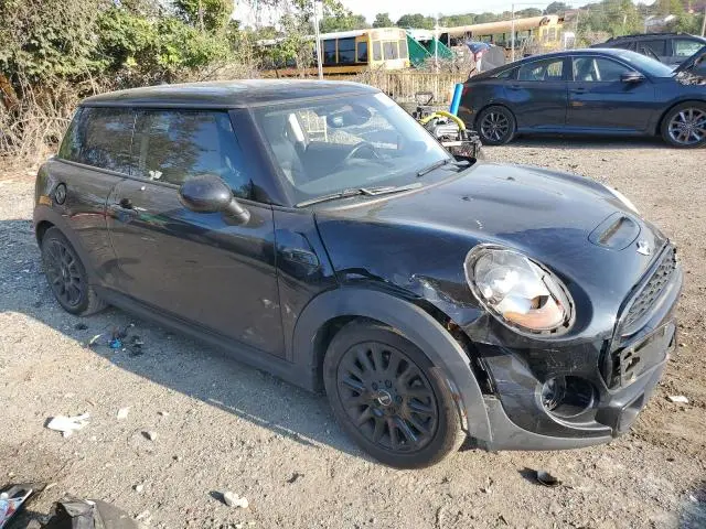 2017 MINI COOPER S  