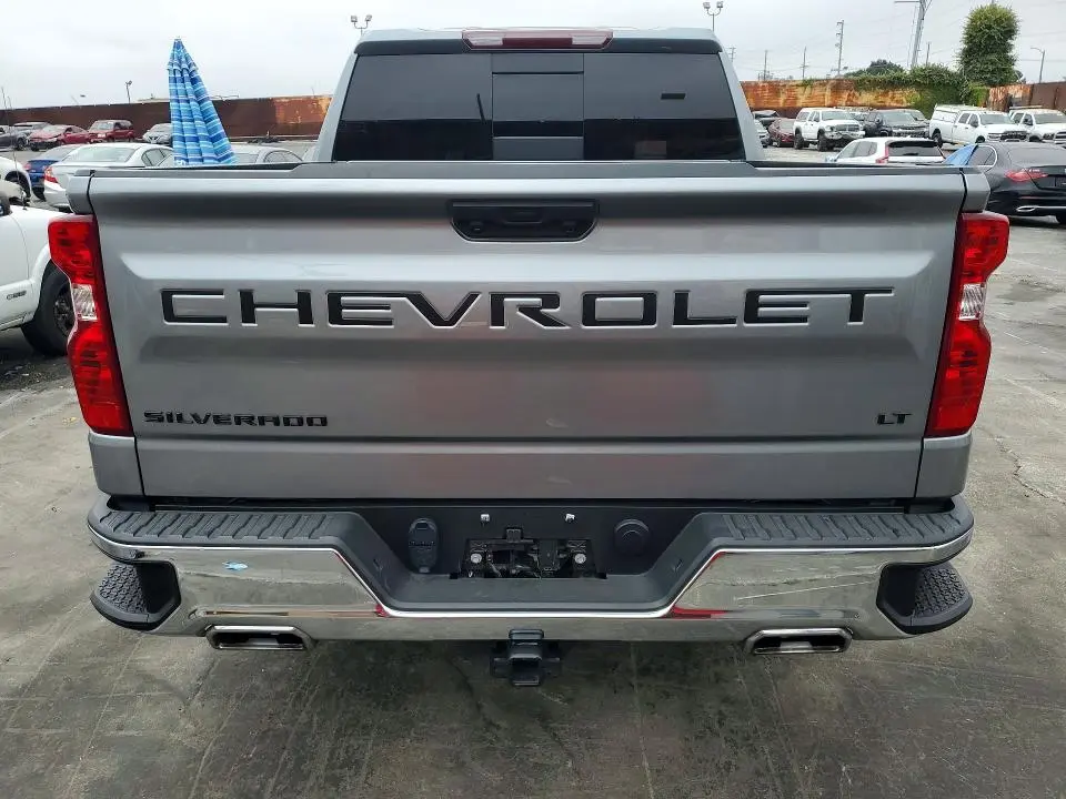 2024 CHEVROLET SILVERADO K1500 LT  