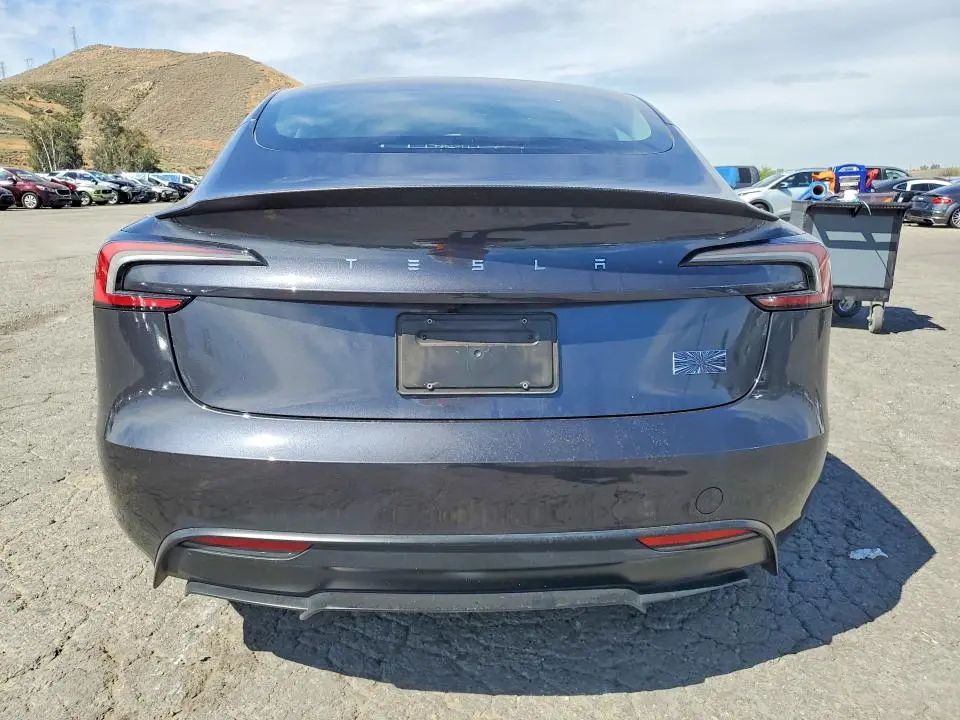 2024 TESLA MODEL 3   