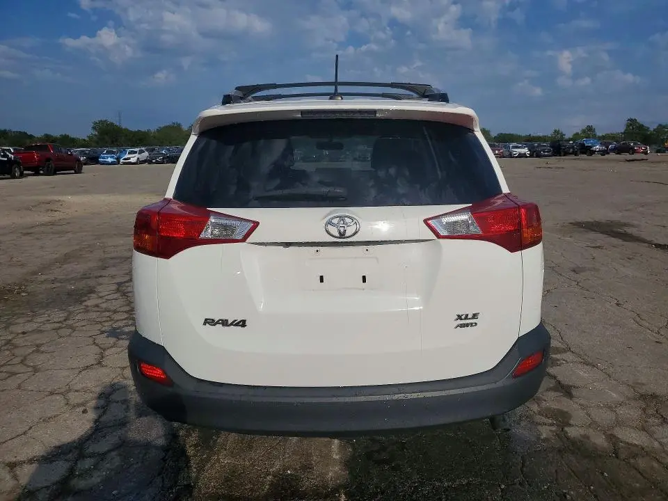 2014 TOYOTA RAV4 XLE  