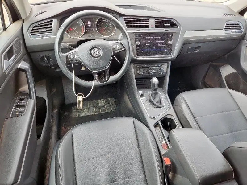 2021 VOLKSWAGEN TIGUAN SE  