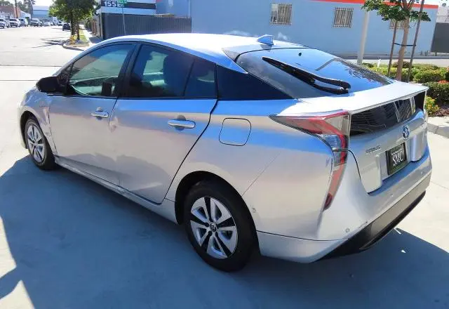 2018 TOYOTA PRIUS THREE  