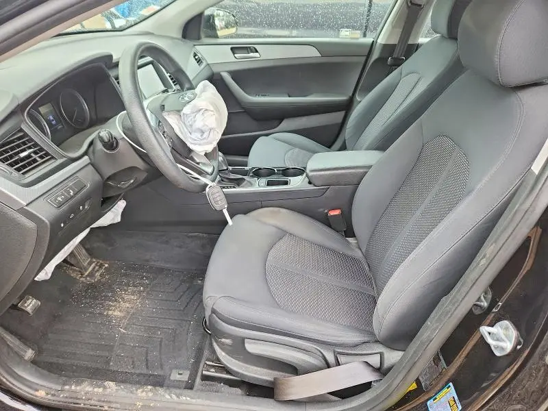 2018 HYUNDAI SONATA SE  