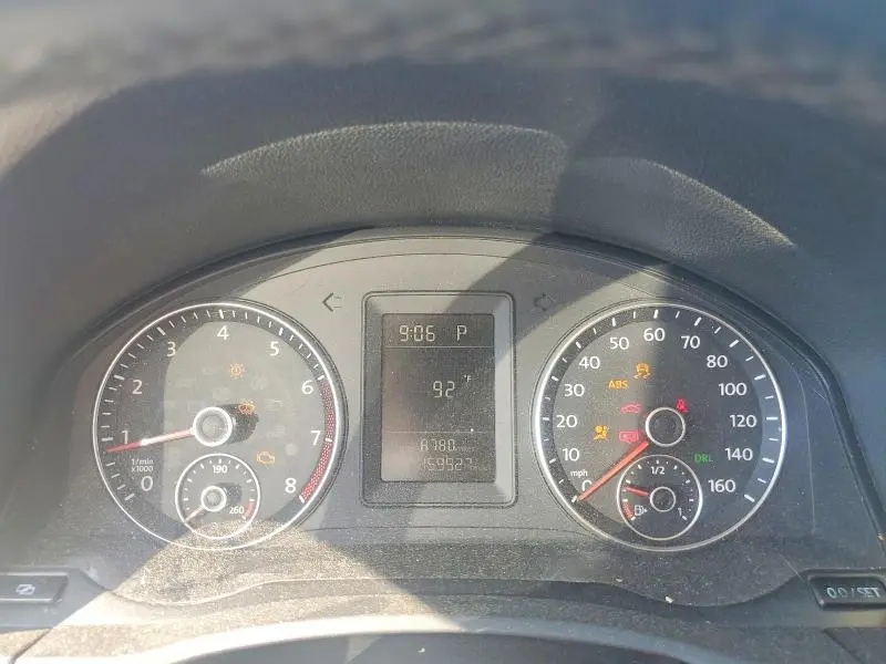 2010 VOLKSWAGEN JETTA SE  
