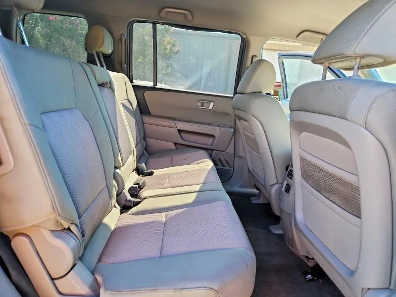 2011 HONDA PILOT EX  