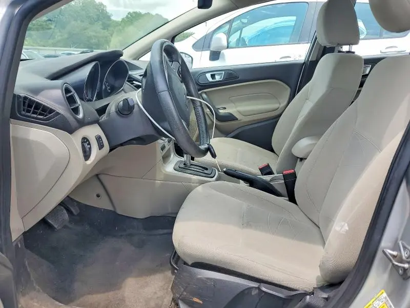 2014 FORD FIESTA SE  