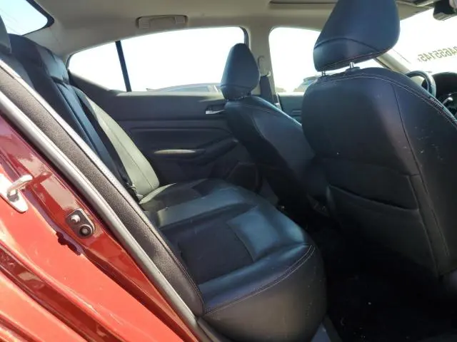 2019 NISSAN ALTIMA SR  