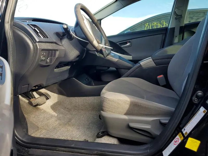 2014 TOYOTA PRIUS TWO  