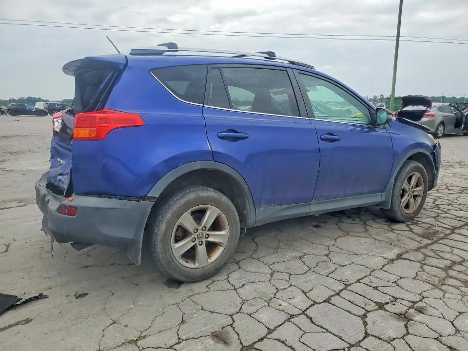 2015 TOYOTA RAV4 XLE  