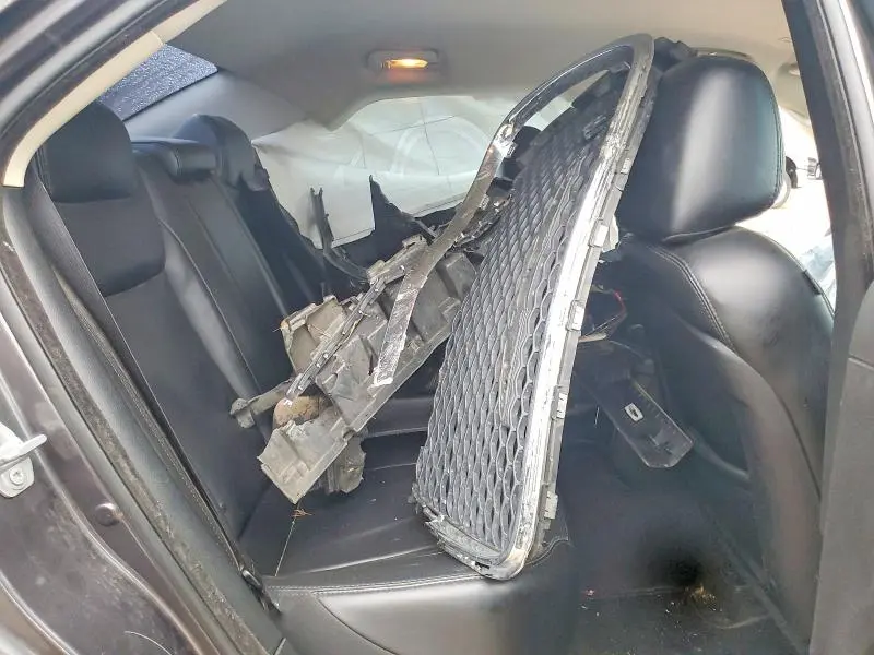 2017 CHRYSLER 300 LIMITED  