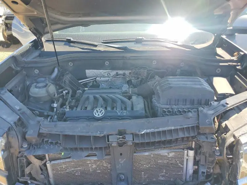 2018 VOLKSWAGEN ATLAS SE  