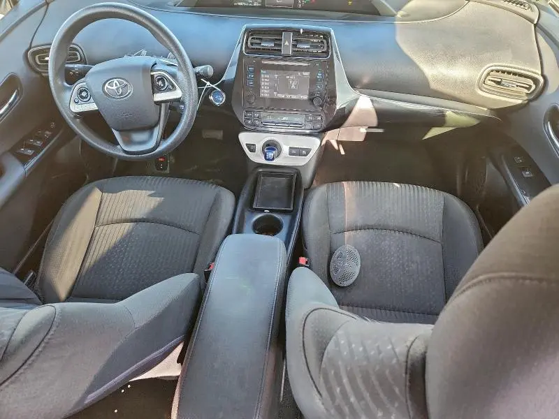 2016 TOYOTA PRIUS   