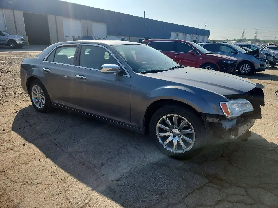 2011 CHRYSLER 300 LIMITED  