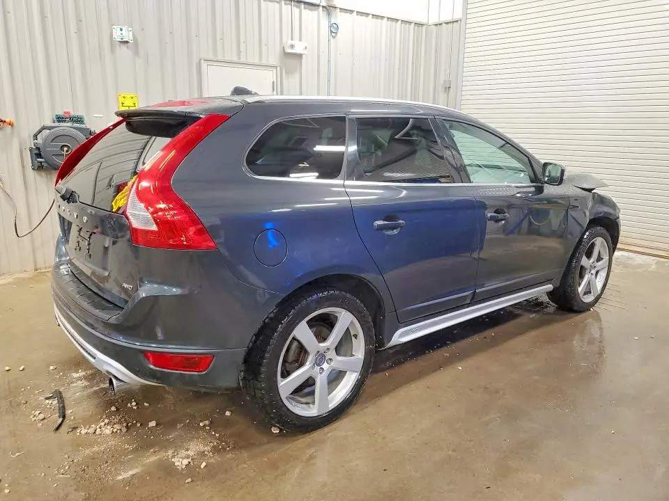 2011 VOLVO XC60 3.2  