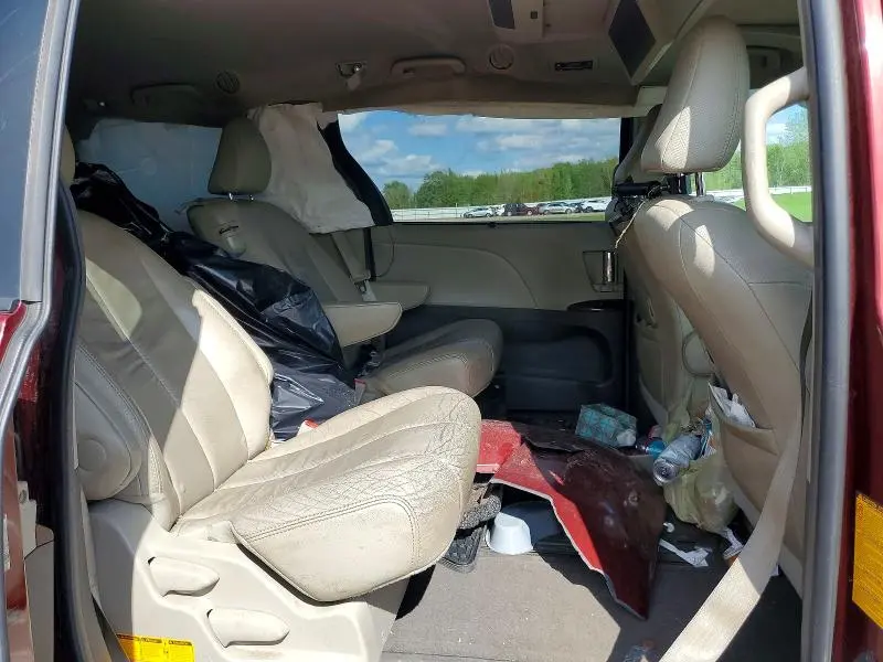 2012 TOYOTA SIENNA XLE 8-PASSENGER  