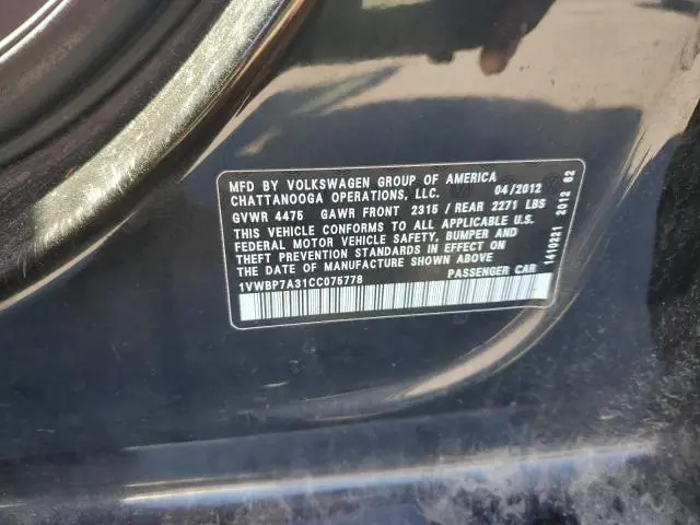 2012 VOLKSWAGEN PASSAT SE