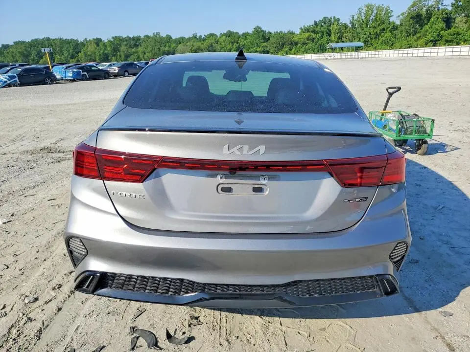 2022 KIA FORTE GT LINE  