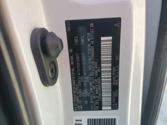 2021 TOYOTA SIENNA XLE  