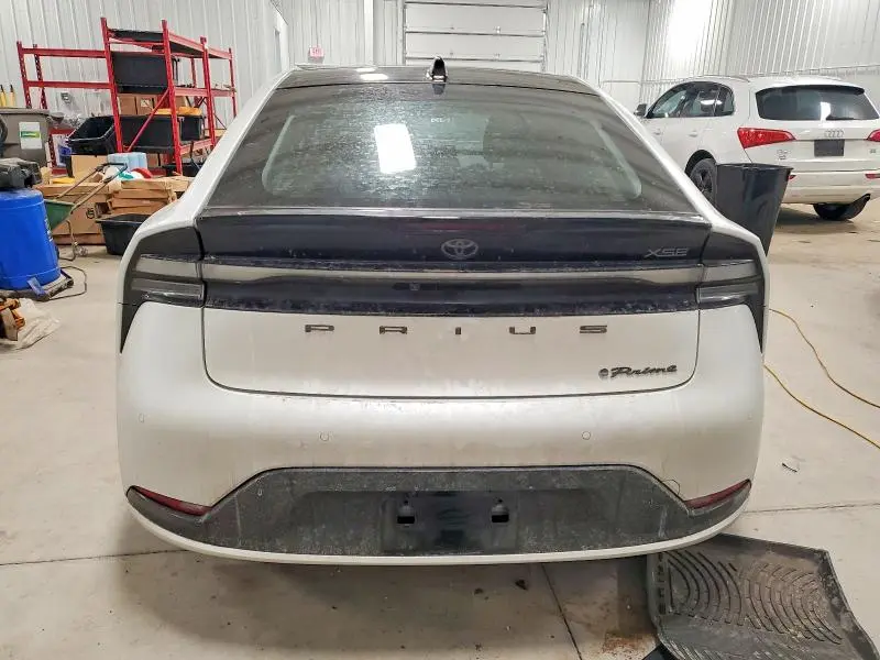 2024 TOYOTA PRIUS PRIME SE  