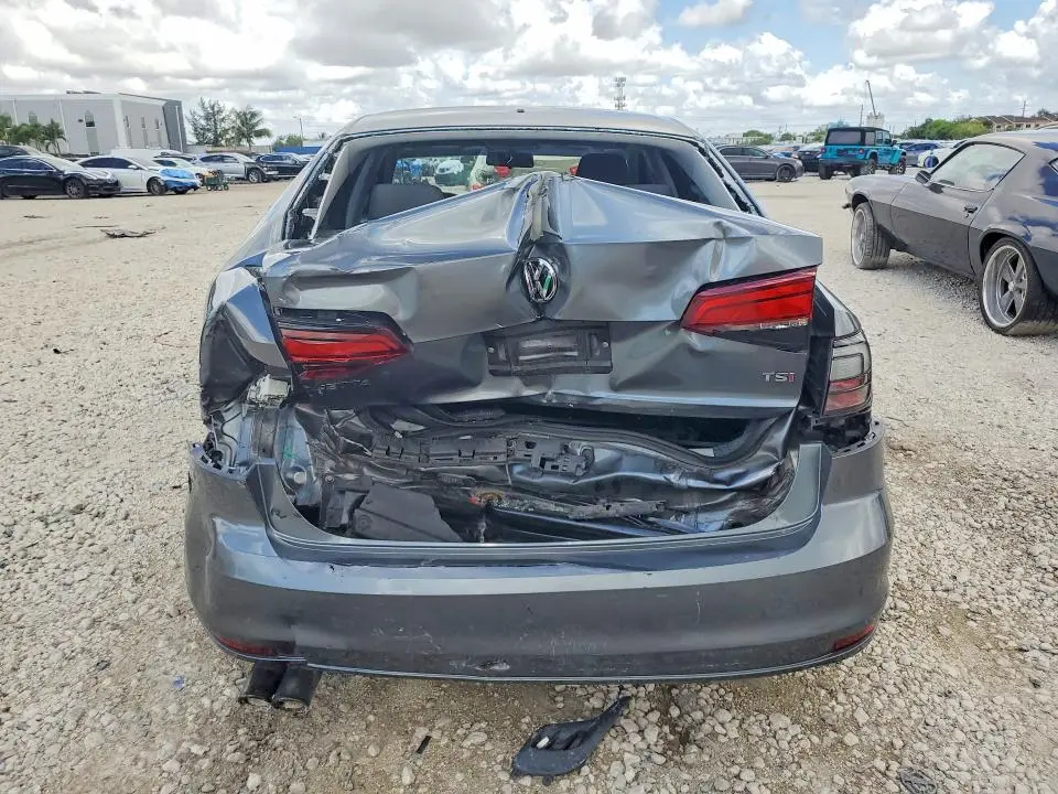 2018 VOLKSWAGEN JETTA SE/WOLFSBURG  