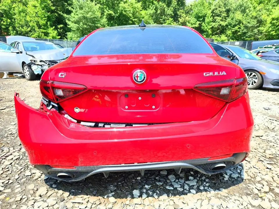 2018 ALFA ROMEO GIULIA TI Q4  