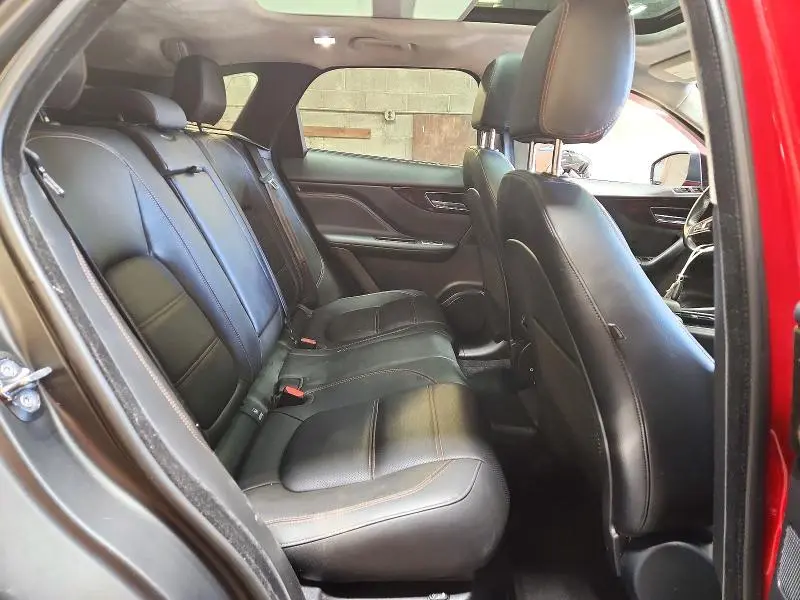 2019 JAGUAR F-PACE PRESTIGE  