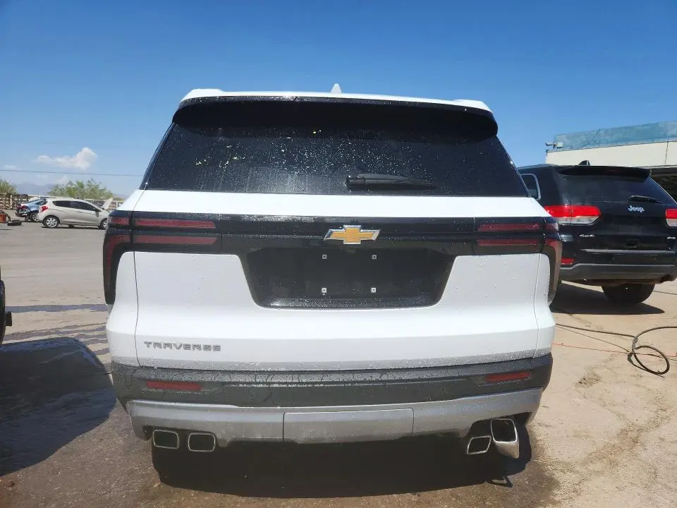 2025 CHEVROLET TRAVERSE LT  