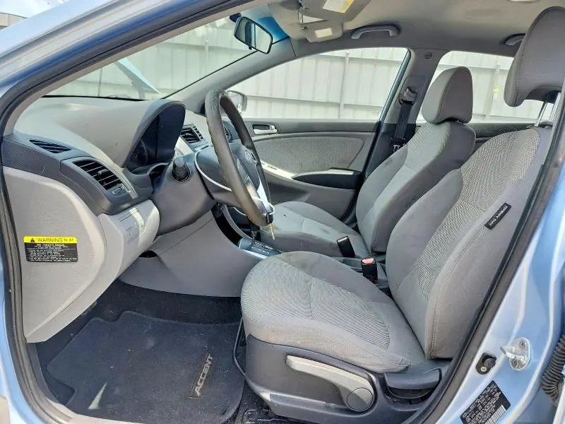 2012 HYUNDAI ACCENT GS  