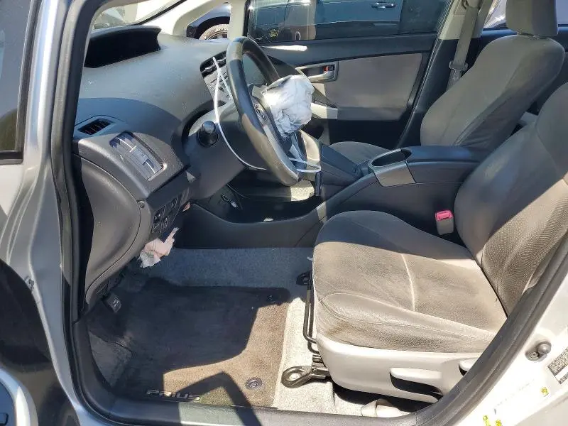 2013 TOYOTA PRIUS THREE  