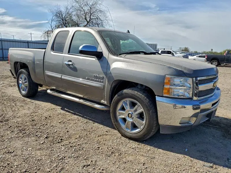 2013 CHEVROLET SILVERADO C1500 LT  