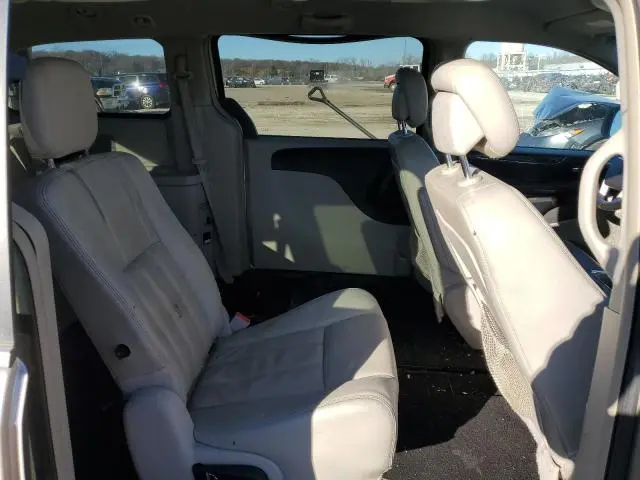 2013 CHRYSLER TOWN & COUNTRY TOURING  