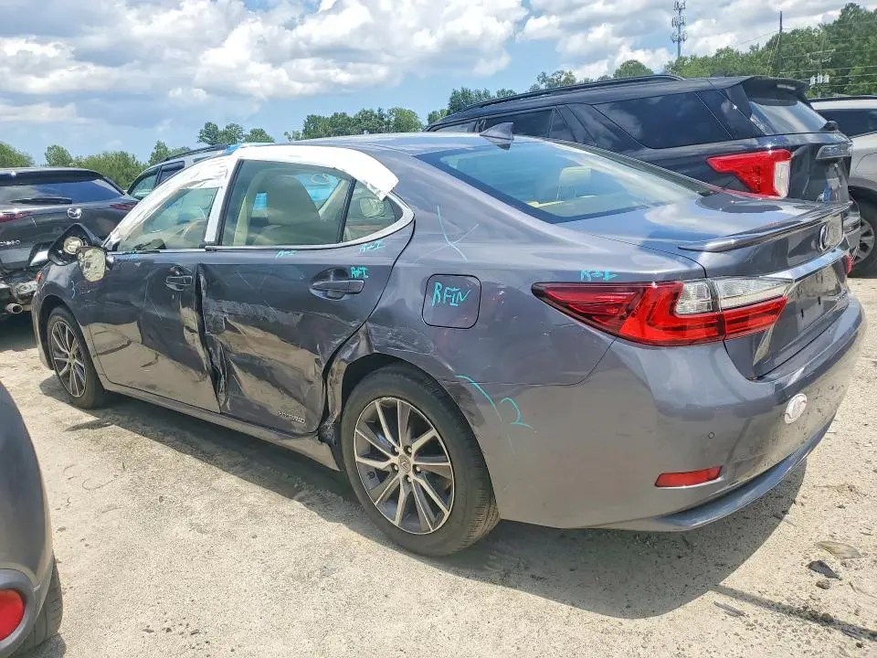 2017 LEXUS ES 300H  