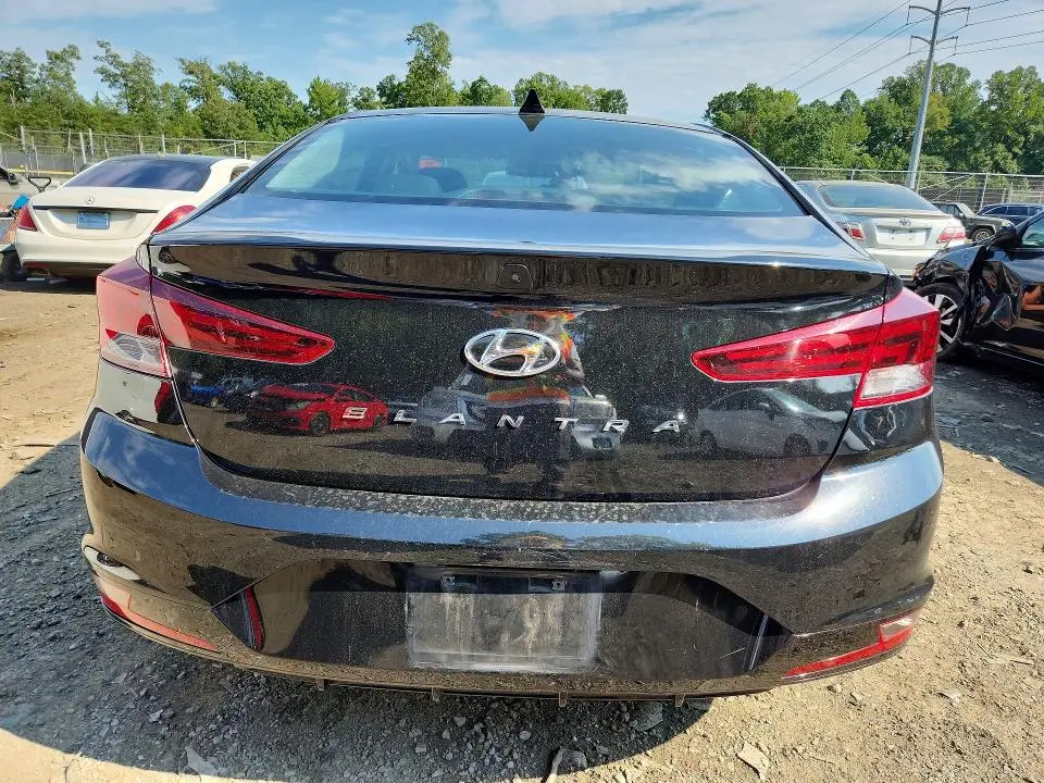 2020 HYUNDAI ELANTRA SEL  