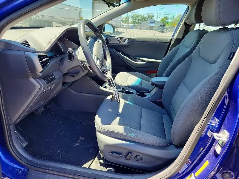 2022 HYUNDAI IONIQ SE  