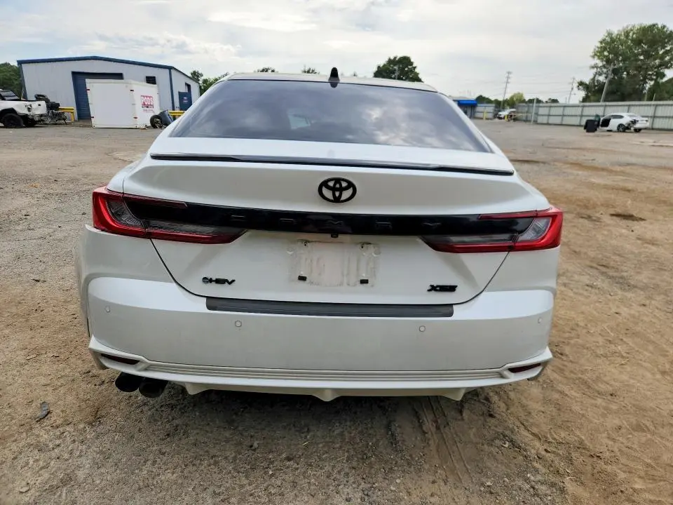 2025 TOYOTA CAMRY XSE  