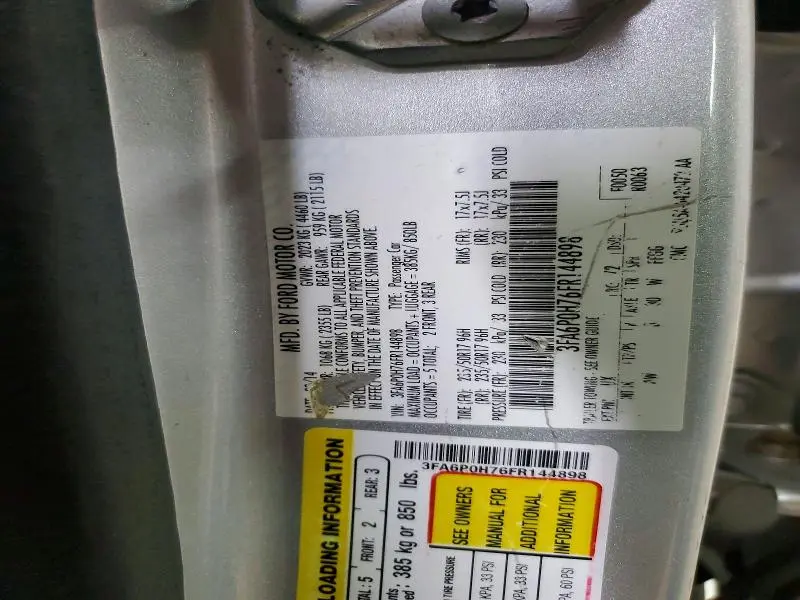 2015 FORD FUSION SE  