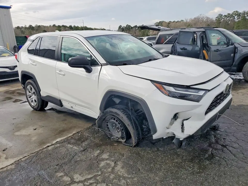 2024 TOYOTA RAV4 LE  