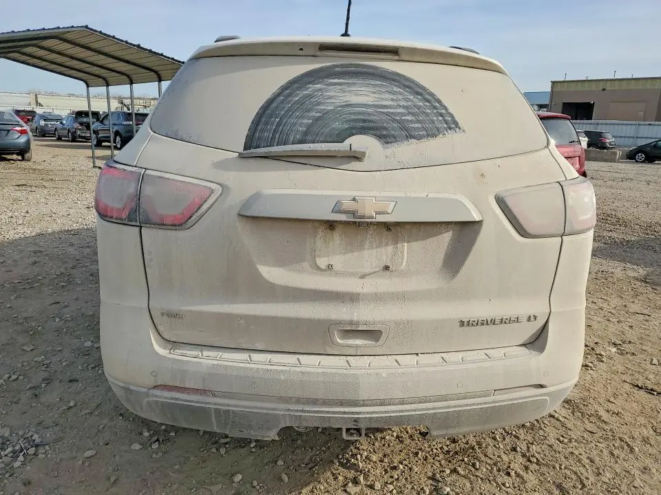 2015 CHEVROLET TRAVERSE LT  