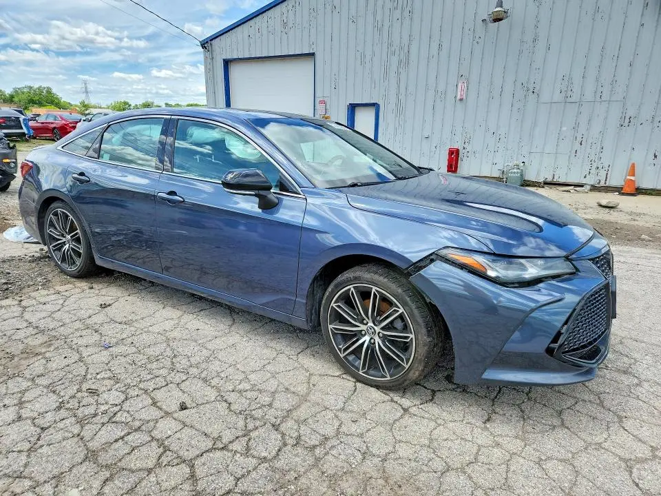 2020 TOYOTA AVALON TOURING  