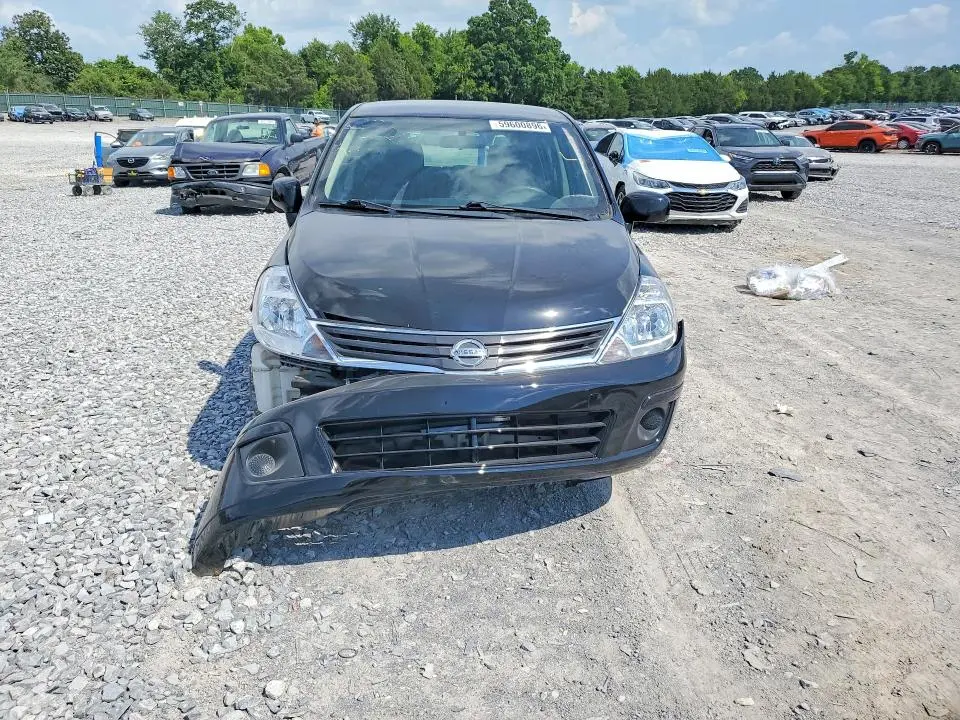 2011 NISSAN VERSA 1.8 S  