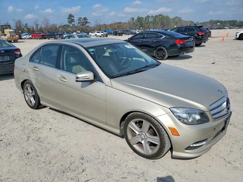2011 MERCEDES-BENZ C 300  