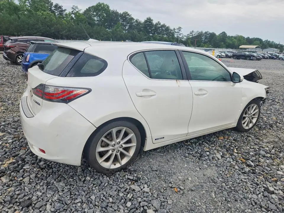 2013 LEXUS CT 200  