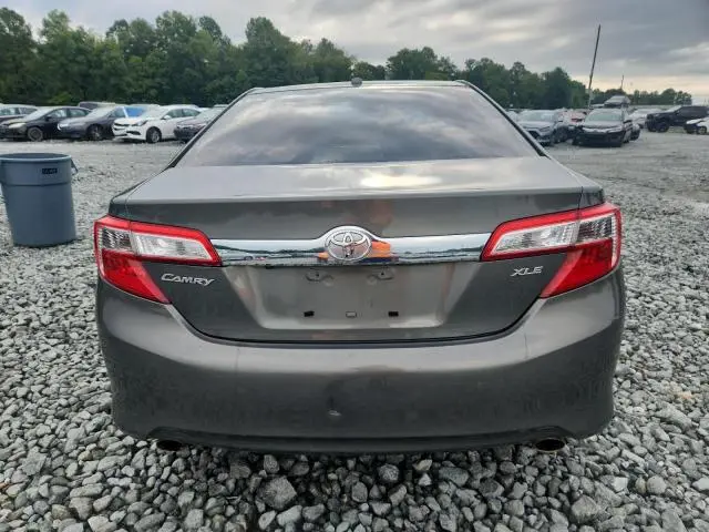 2013 TOYOTA CAMRY SE  