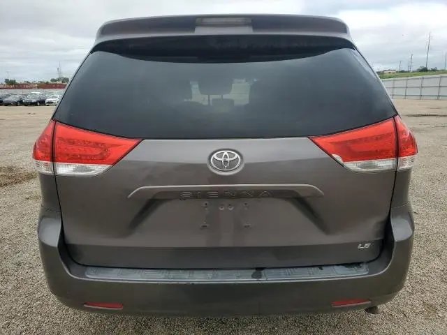 2011 TOYOTA SIENNA LE  