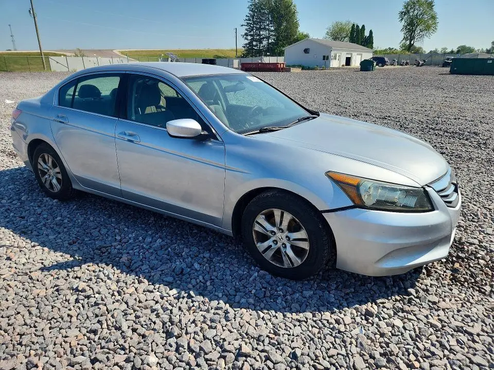 2011 HONDA ACCORD LX  