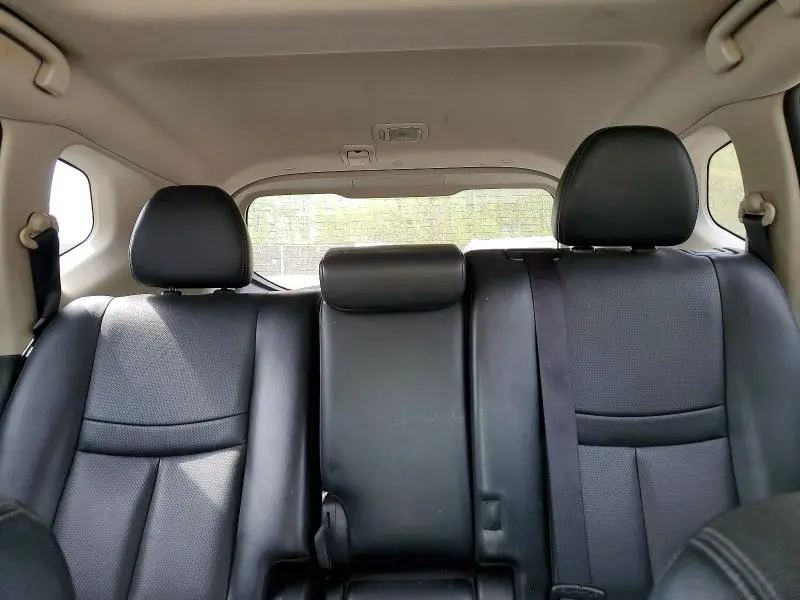 2017 NISSAN ROGUE SL  