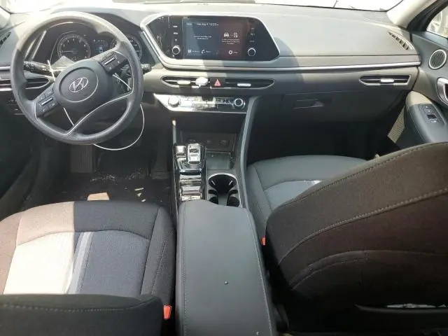 2022 HYUNDAI SONATA SE  