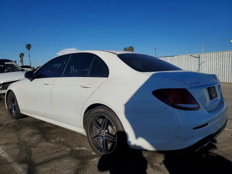 2019 MERCEDES-BENZ E 300  