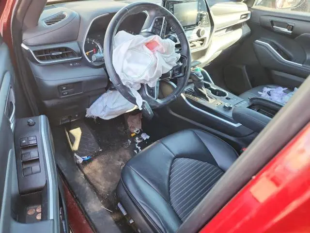 2021 TOYOTA HIGHLANDER XSE  