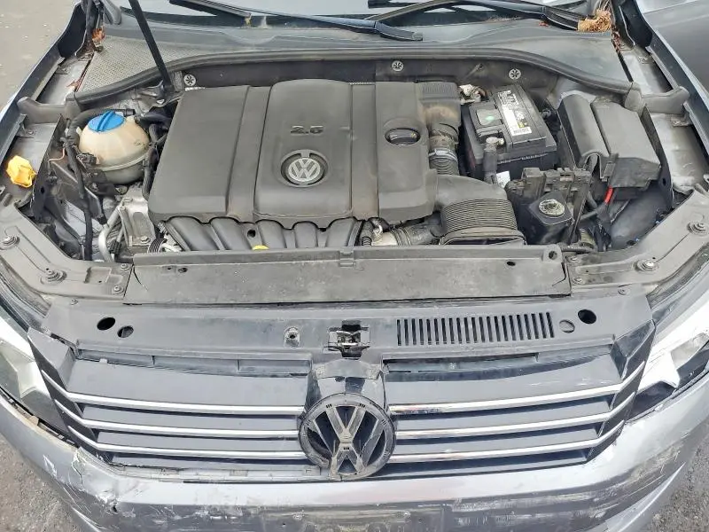 2014 VOLKSWAGEN PASSAT S  